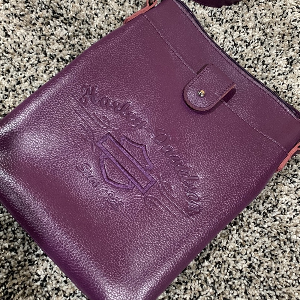 Harley-Davidson purple cross body